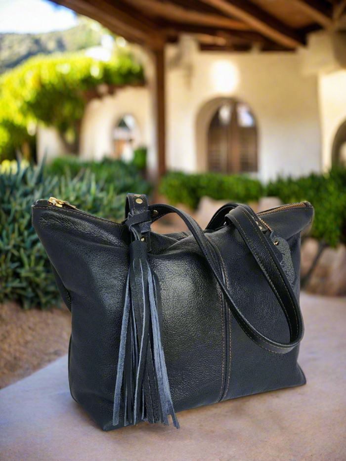 Traveler Tote ~ Navy