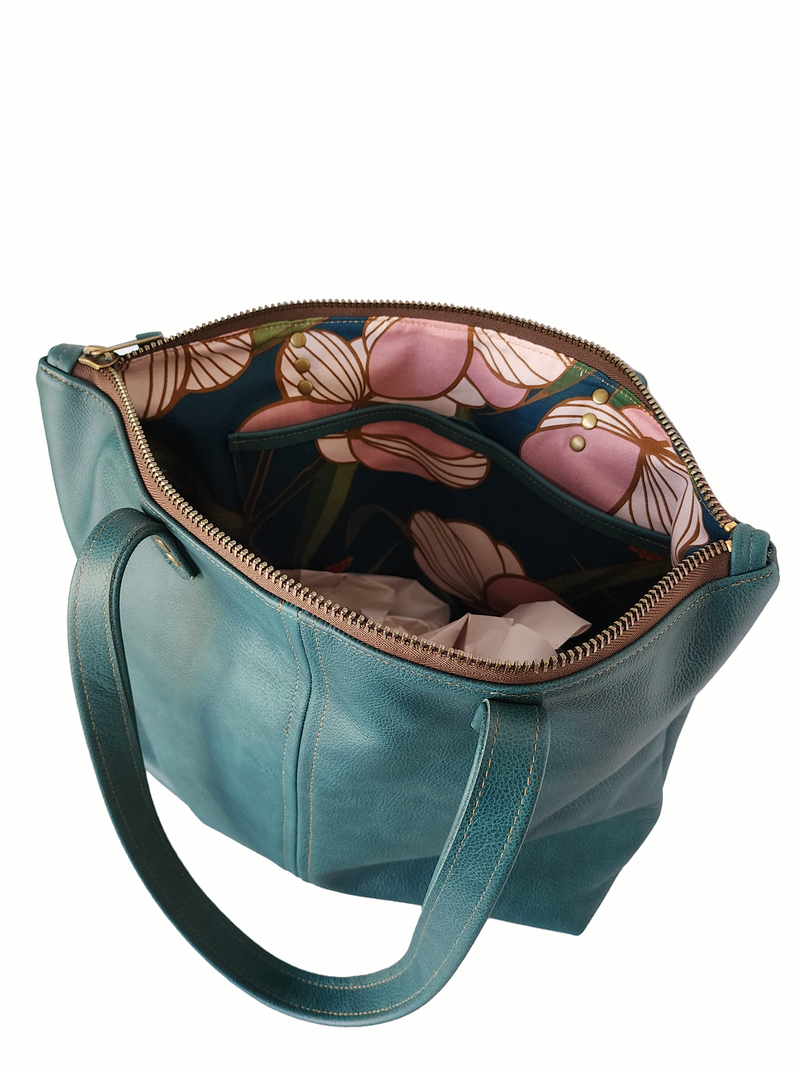 Traveler Tote - Turquoise Outlaw
